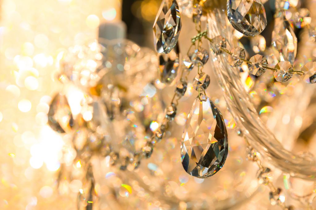 classic lighting design-chandelier