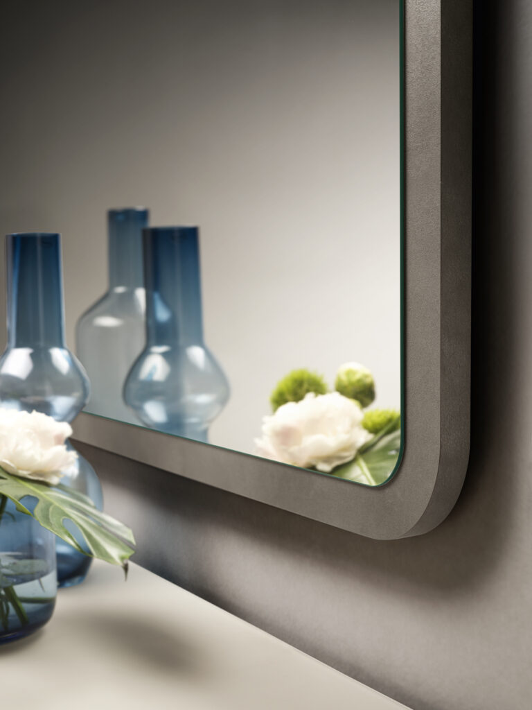 perla-dettaglio-specchio Perla Collection - Contemporary Italian furniture